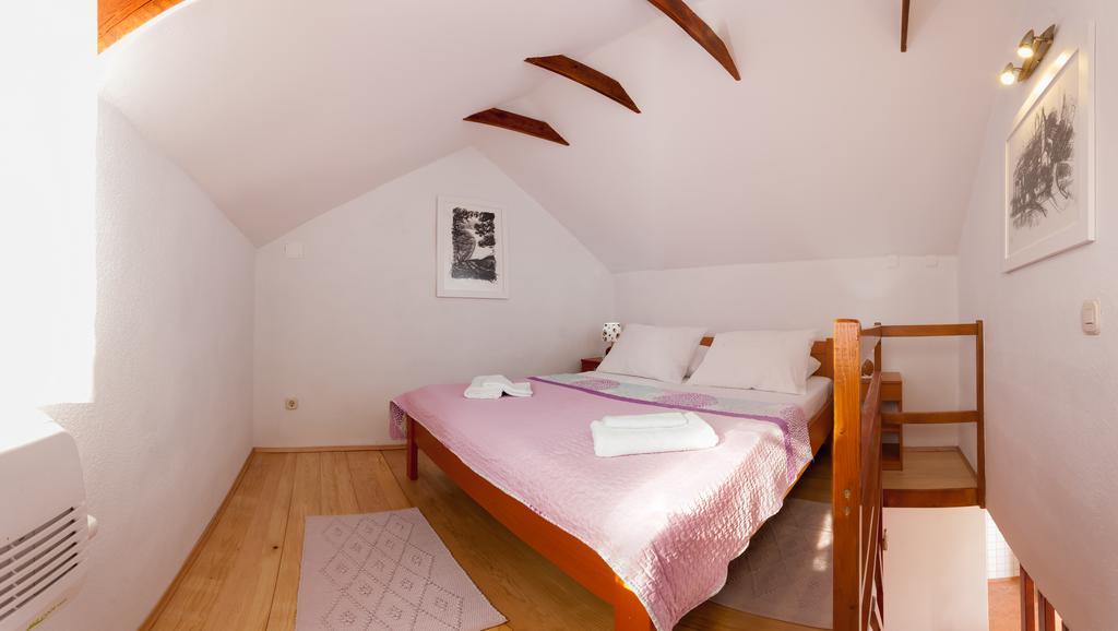 Holiday Home Vineyard House Bol Dış mekan fotoğraf