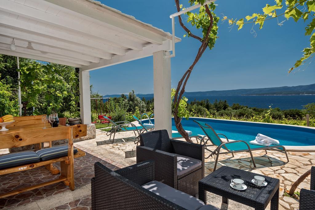 Holiday Home Vineyard House Bol Dış mekan fotoğraf
