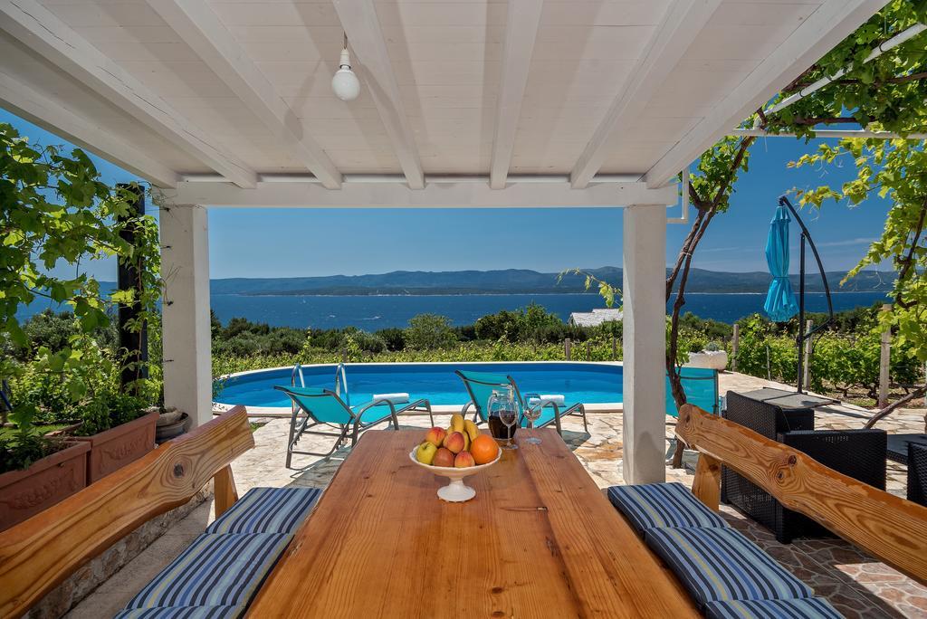 Holiday Home Vineyard House Bol Dış mekan fotoğraf