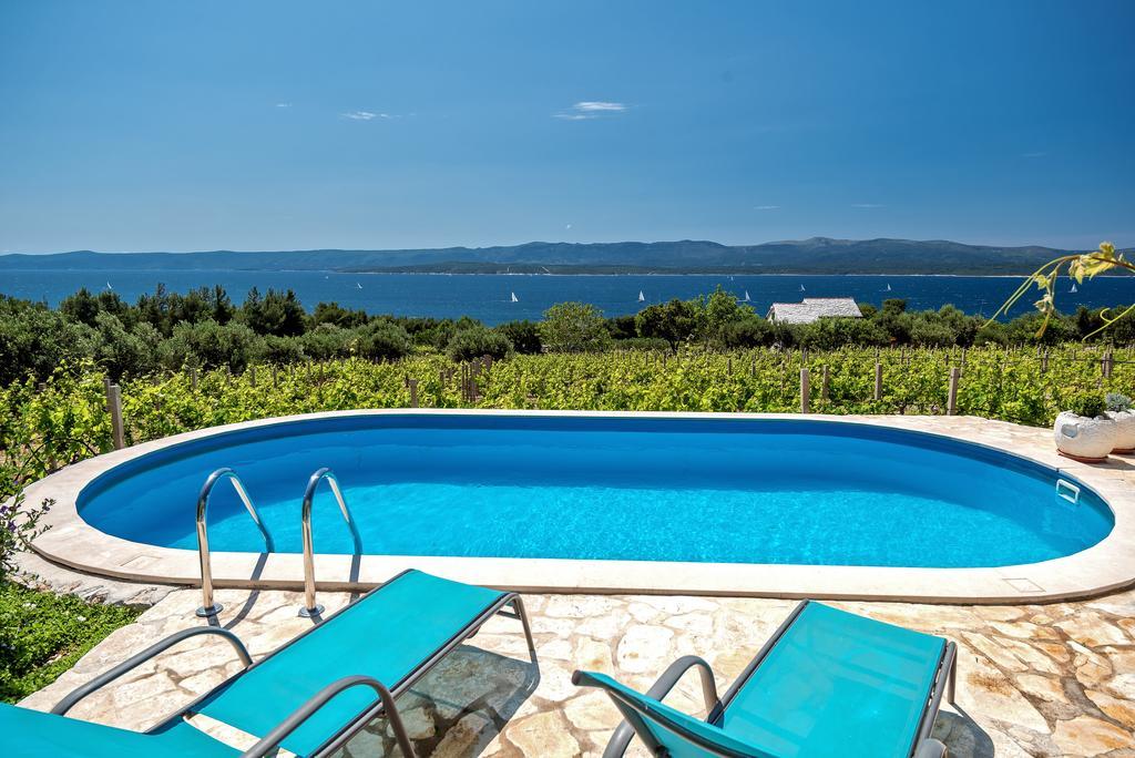 Holiday Home Vineyard House Bol Dış mekan fotoğraf