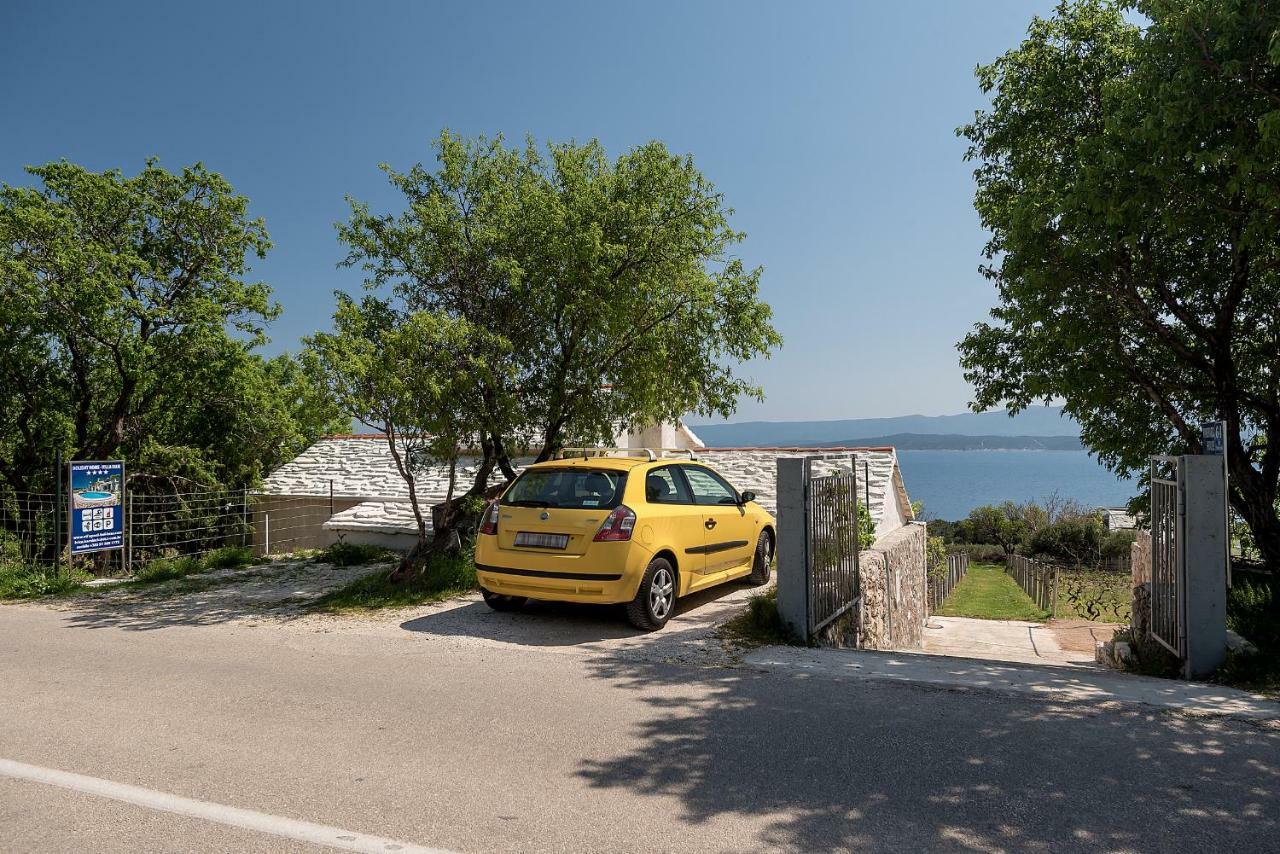 Holiday Home Vineyard House Bol Dış mekan fotoğraf