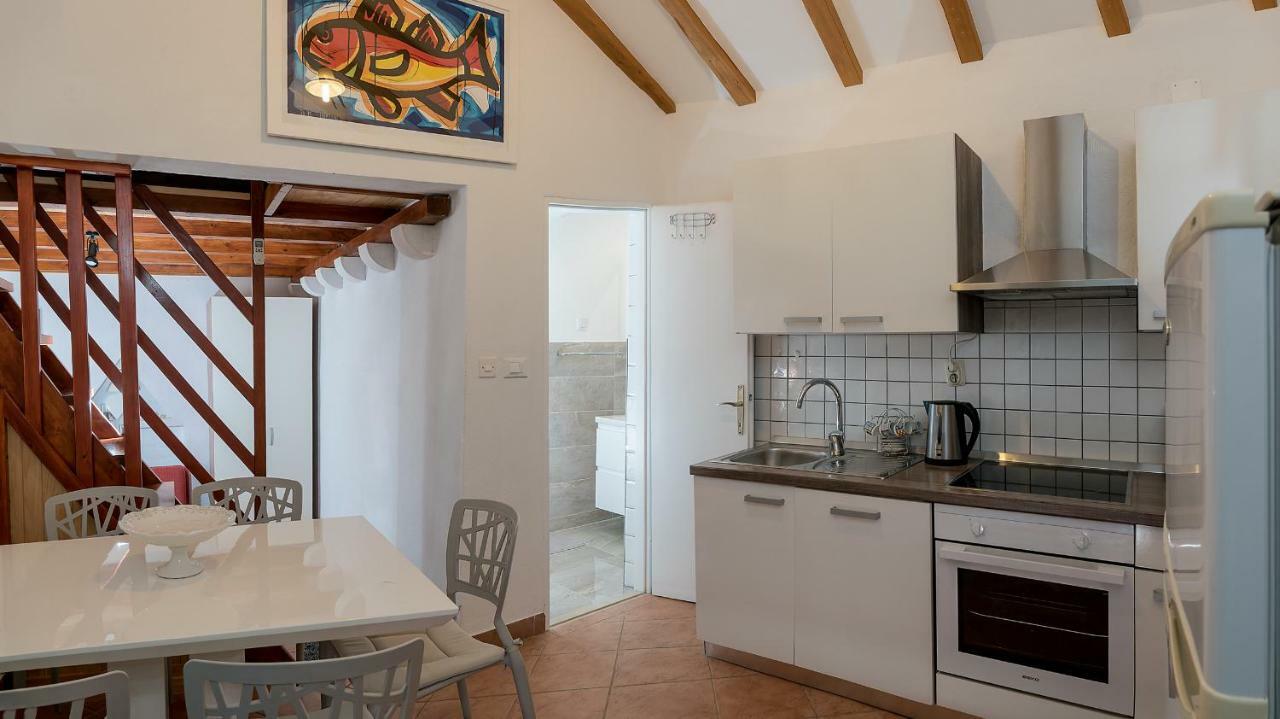Holiday Home Vineyard House Bol Dış mekan fotoğraf
